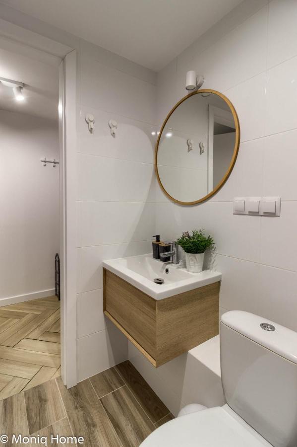 M&R Apartament Smart&Bright Batorego 16, Netflix, Free Wifi, Metro I Park Pole Mokotowskie, Stodola, Self Check-In, 5 Minut Od Centrum Warschau Exterior foto