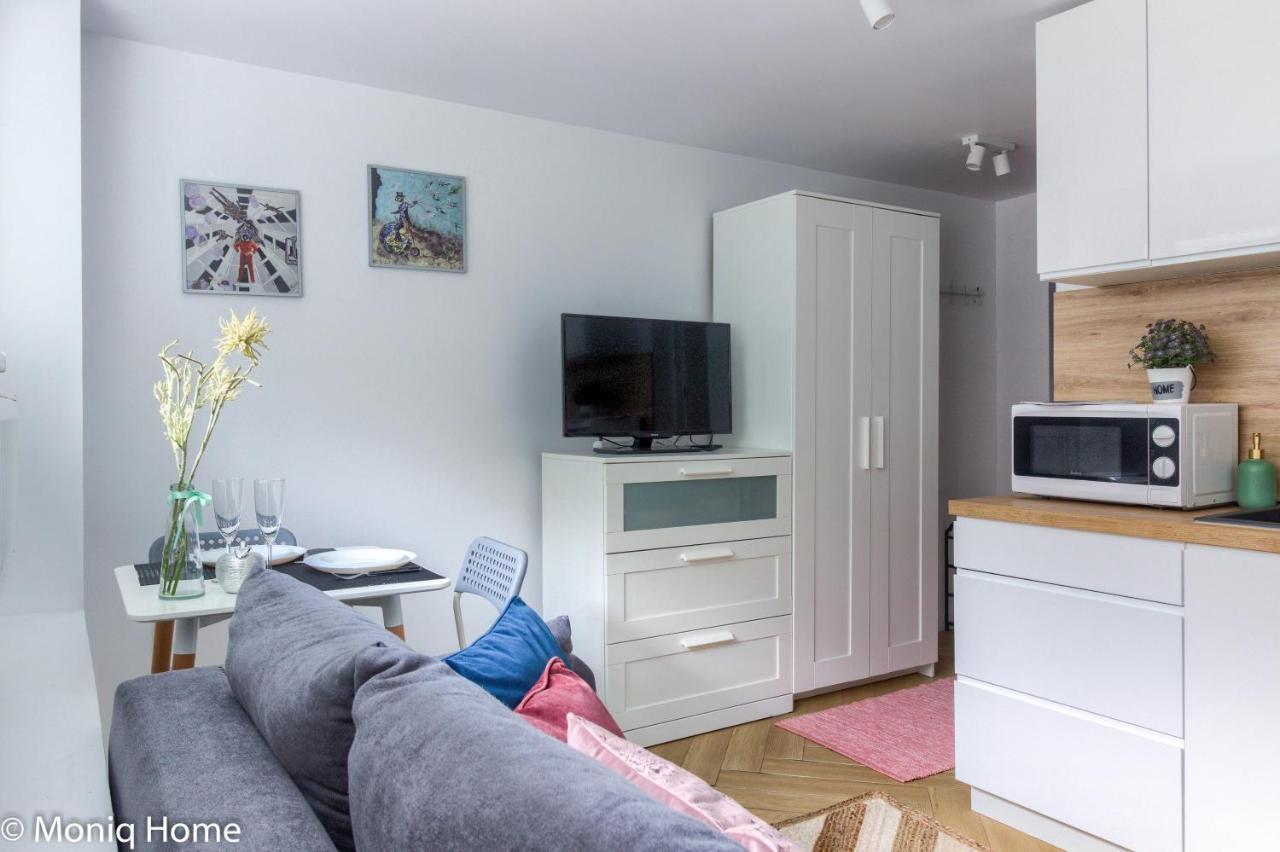 M&R Apartament Smart&Bright Batorego 16, Netflix, Free Wifi, Metro I Park Pole Mokotowskie, Stodola, Self Check-In, 5 Minut Od Centrum Warschau Exterior foto