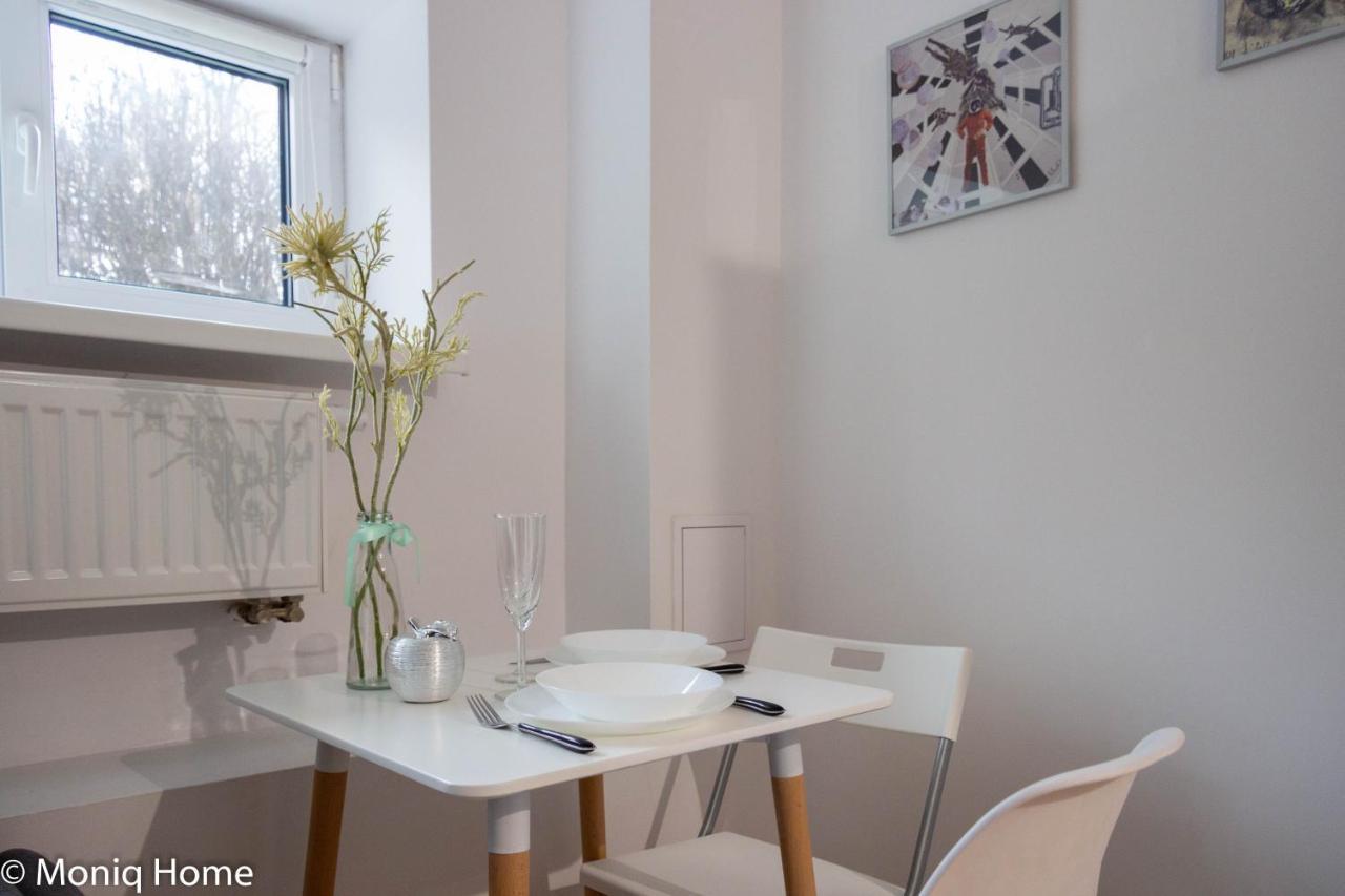 M&R Apartament Smart&Bright Batorego 16, Netflix, Free Wifi, Metro I Park Pole Mokotowskie, Stodola, Self Check-In, 5 Minut Od Centrum Warschau Exterior foto